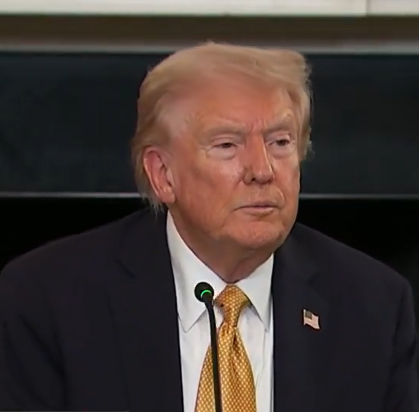 Imagen de Donald Trump dice qué no le declarará la guerra a Venezuela. Solo se va a matar a quien se tenga qué matar dice. 